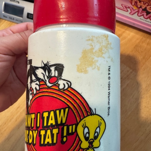 Used 1986 Looney Tunes Sylvester and Tweety Pink Plastic Lunch Box by Thermos - Picture 3 of 9